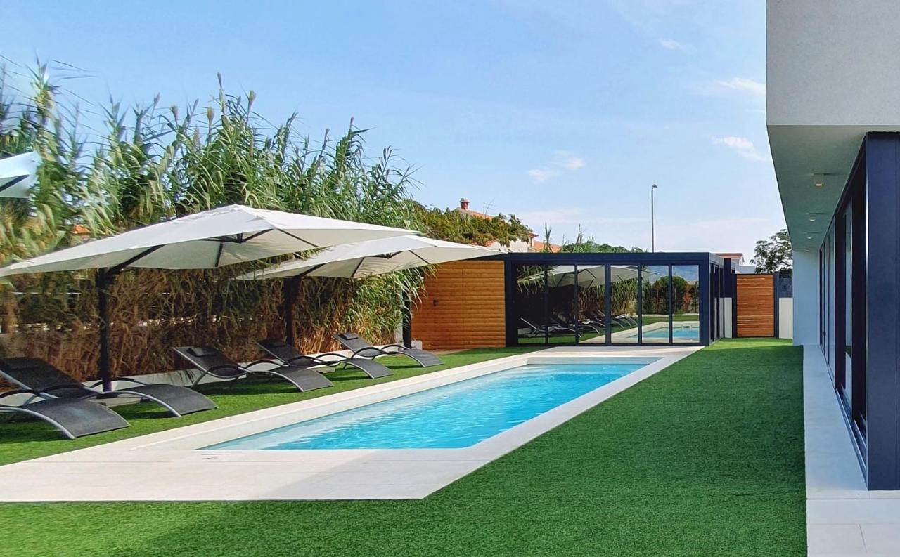 Villa Aurus - Luxury 5 Bedroom Vir Exterior photo